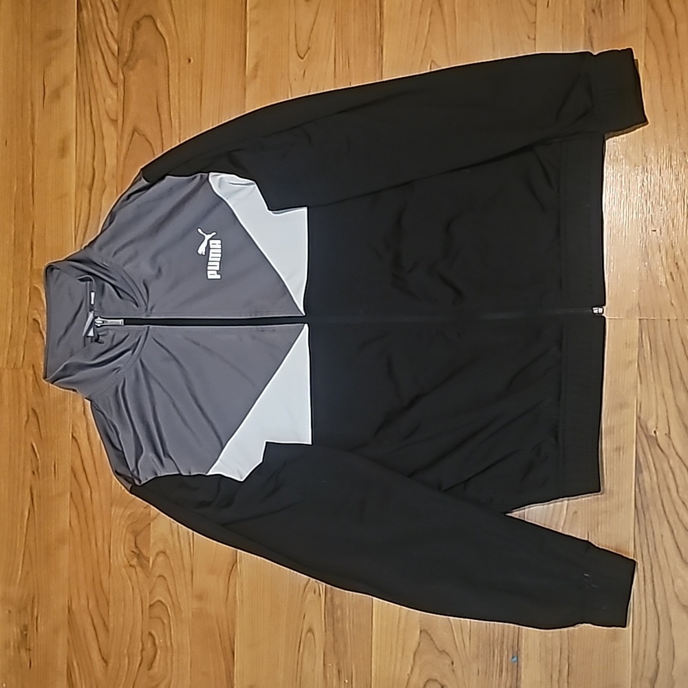 Large,black gray and white,puma wind braker